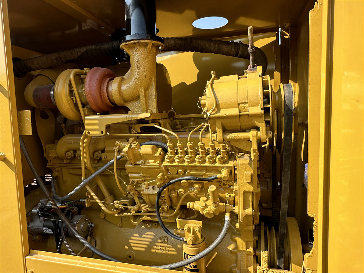 Grejdr CATERPILLAR 140H: obrázek 12