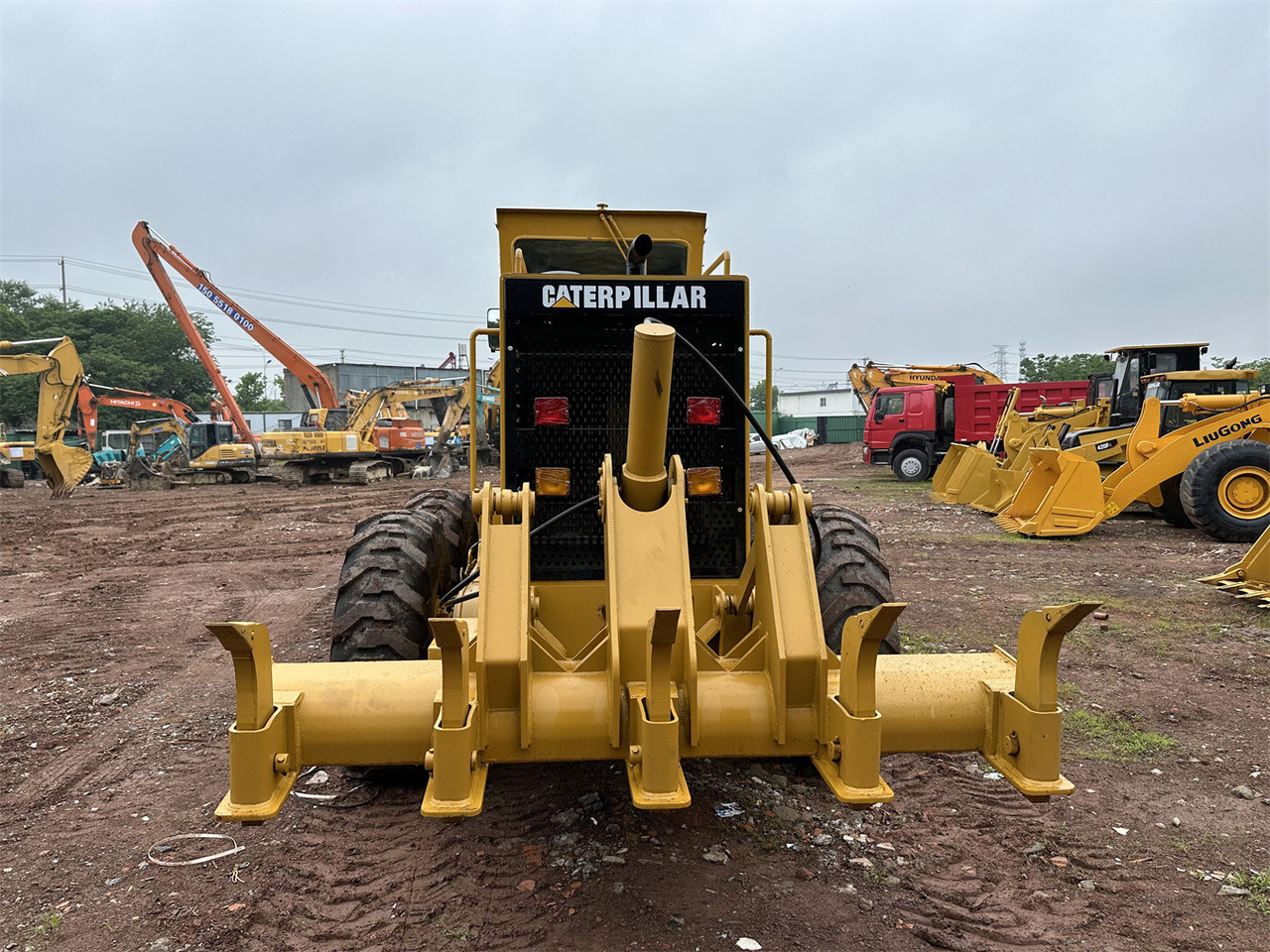 Grejdr CATERPILLAR 140H: obrázek 8