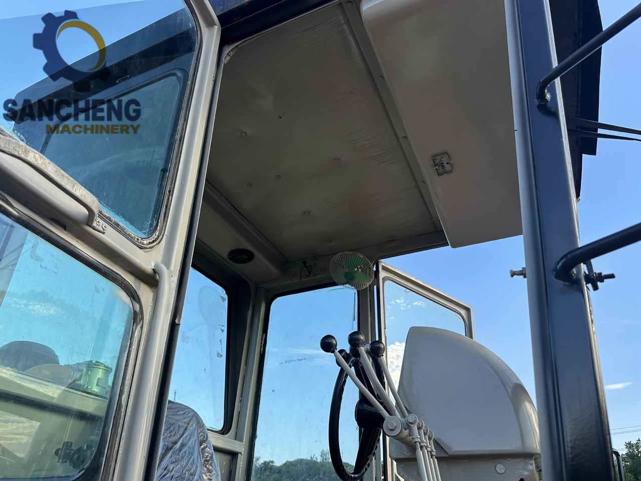 Grejdr CATERPILLAR 140K motor grader: obrázek 7