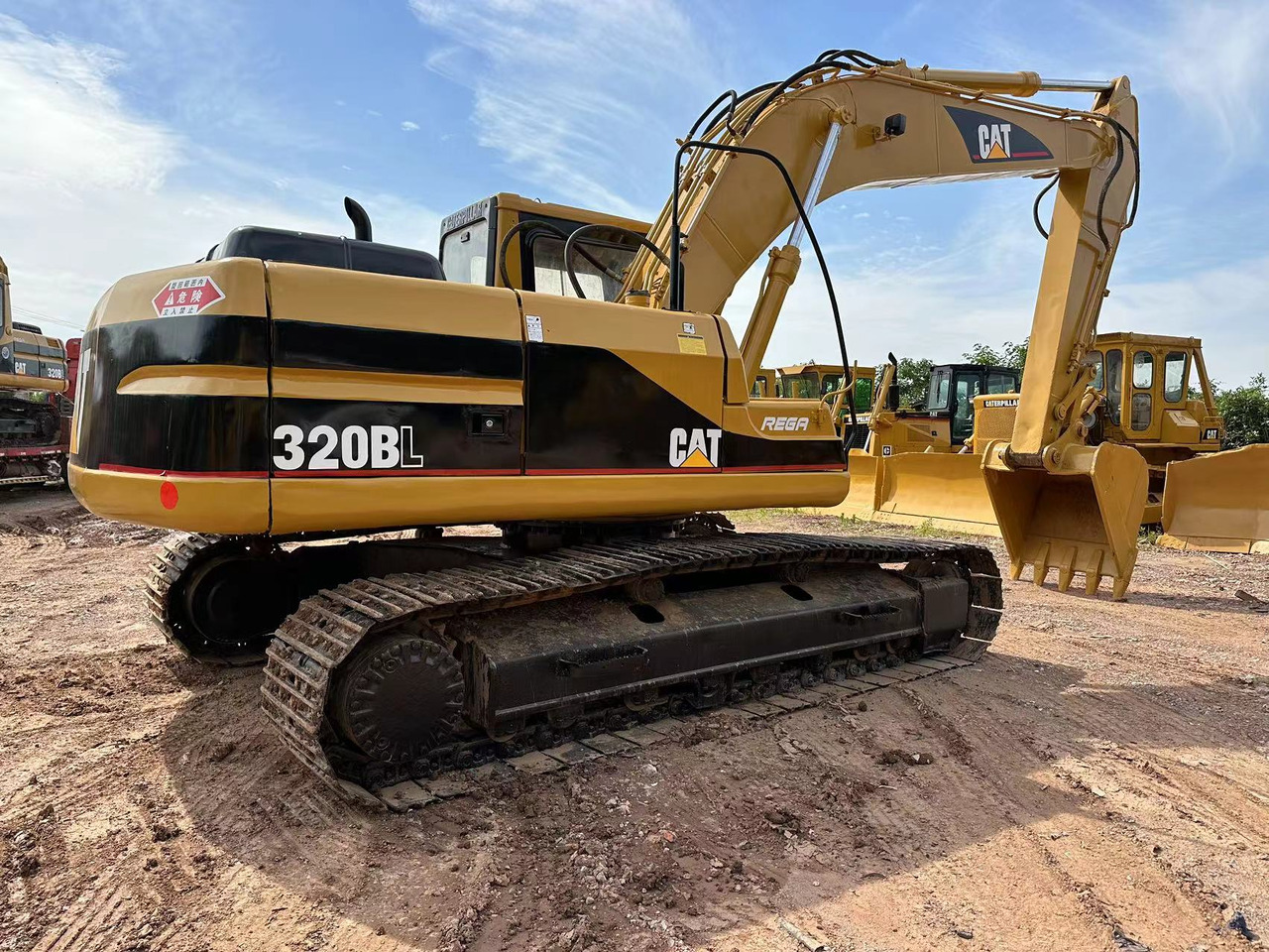 CATERPILLAR 320B - Pásové rýpadlo: obrázek 1 CATERPILLAR 320B - Pásové rýpadlo: obrázek 1