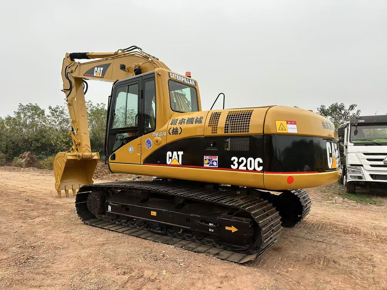 CATERPILLAR 320C - Pásové rýpadlo: obrázek 4 CATERPILLAR 320C - Pásové rýpadlo: obrázek 4