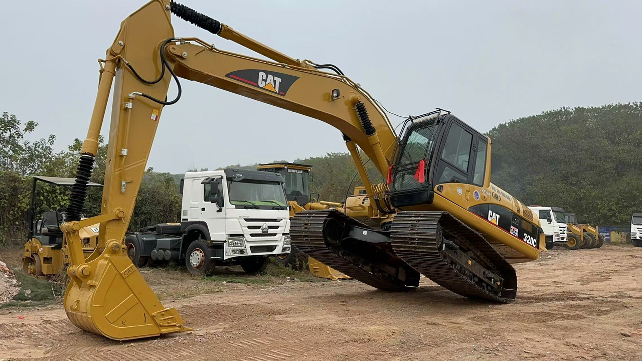 CATERPILLAR 320C - Pásové rýpadlo: obrázek 1 CATERPILLAR 320C - Pásové rýpadlo: obrázek 1