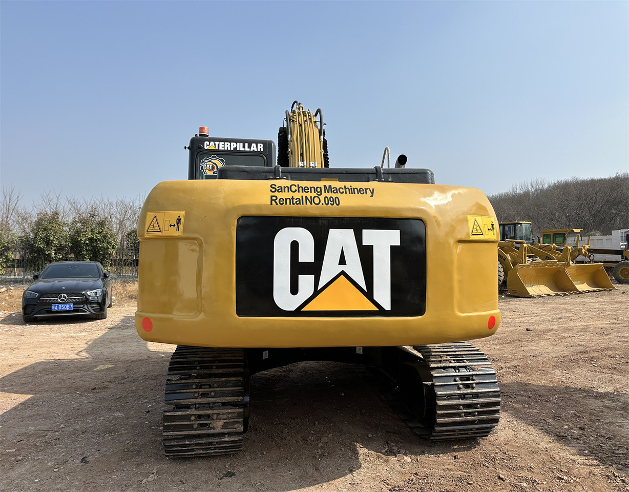Pásové rýpadlo CATERPILLAR 320D2L: obrázek 6