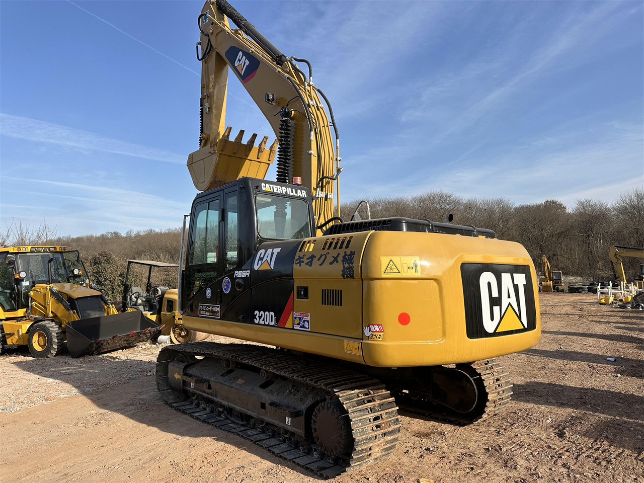CATERPILLAR 320DL - Pásové rýpadlo: obrázek 3 CATERPILLAR 320DL - Pásové rýpadlo: obrázek 3