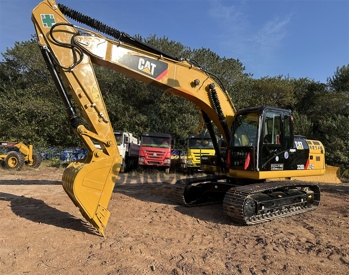 CATERPILLAR 320DL - Pásové rýpadlo: obrázek 4 CATERPILLAR 320DL - Pásové rýpadlo: obrázek 4