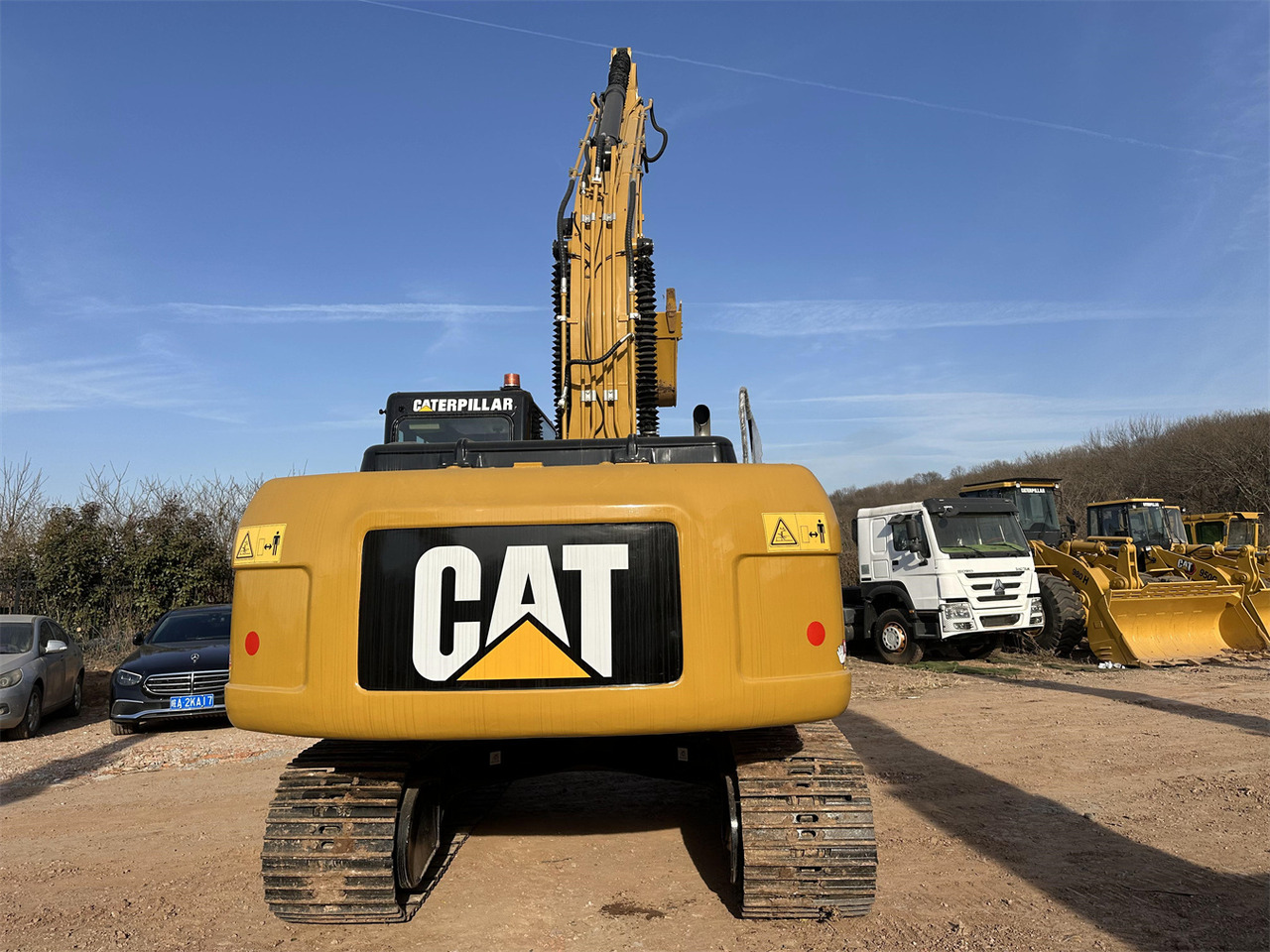 CATERPILLAR 320DL - Pásové rýpadlo: obrázek 4 CATERPILLAR 320DL - Pásové rýpadlo: obrázek 4