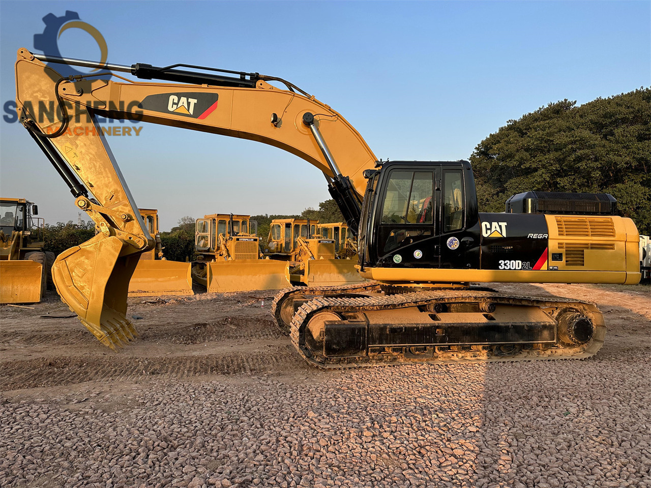 CATERPILLAR 330D2L - Pásové rýpadlo: obrázek 2 CATERPILLAR 330D2L - Pásové rýpadlo: obrázek 2