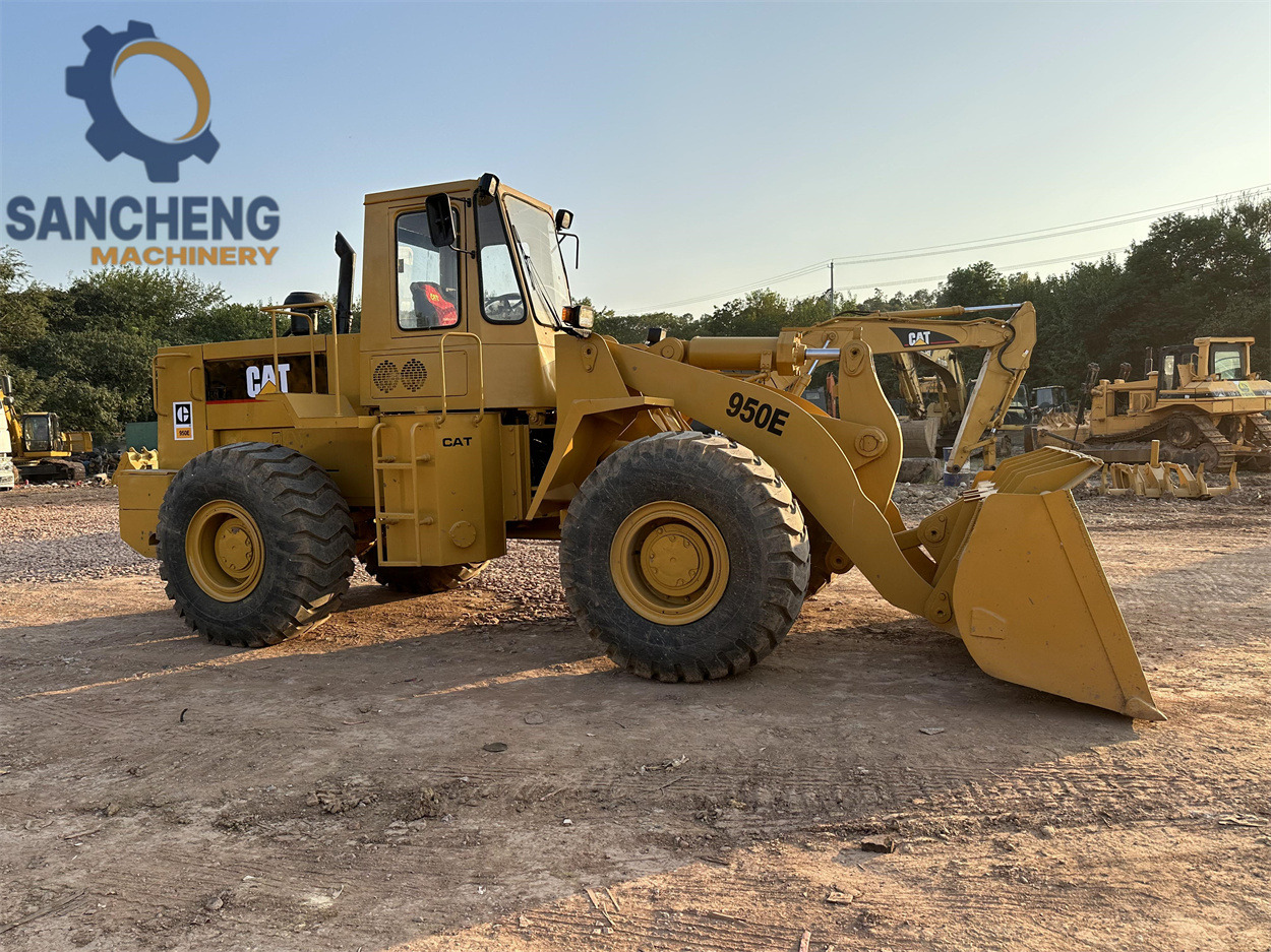 CATERPILLAR 950E - Kolový nakladač: obrázek 5 CATERPILLAR 950E - Kolový nakladač: obrázek 5