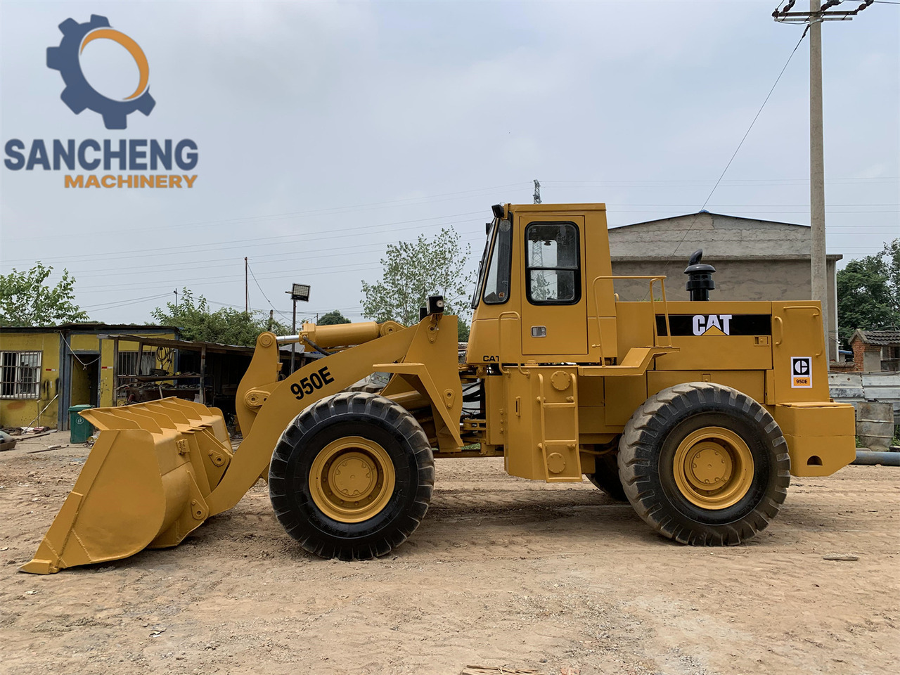 CATERPILLAR 950E - Kolový nakladač: obrázek 4 CATERPILLAR 950E - Kolový nakladač: obrázek 4