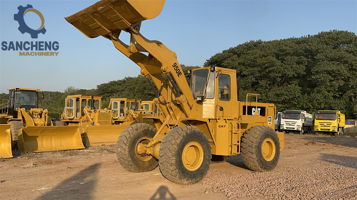 CATERPILLAR 950E - Kolový nakladač: obrázek 1 CATERPILLAR 950E - Kolový nakladač: obrázek 1