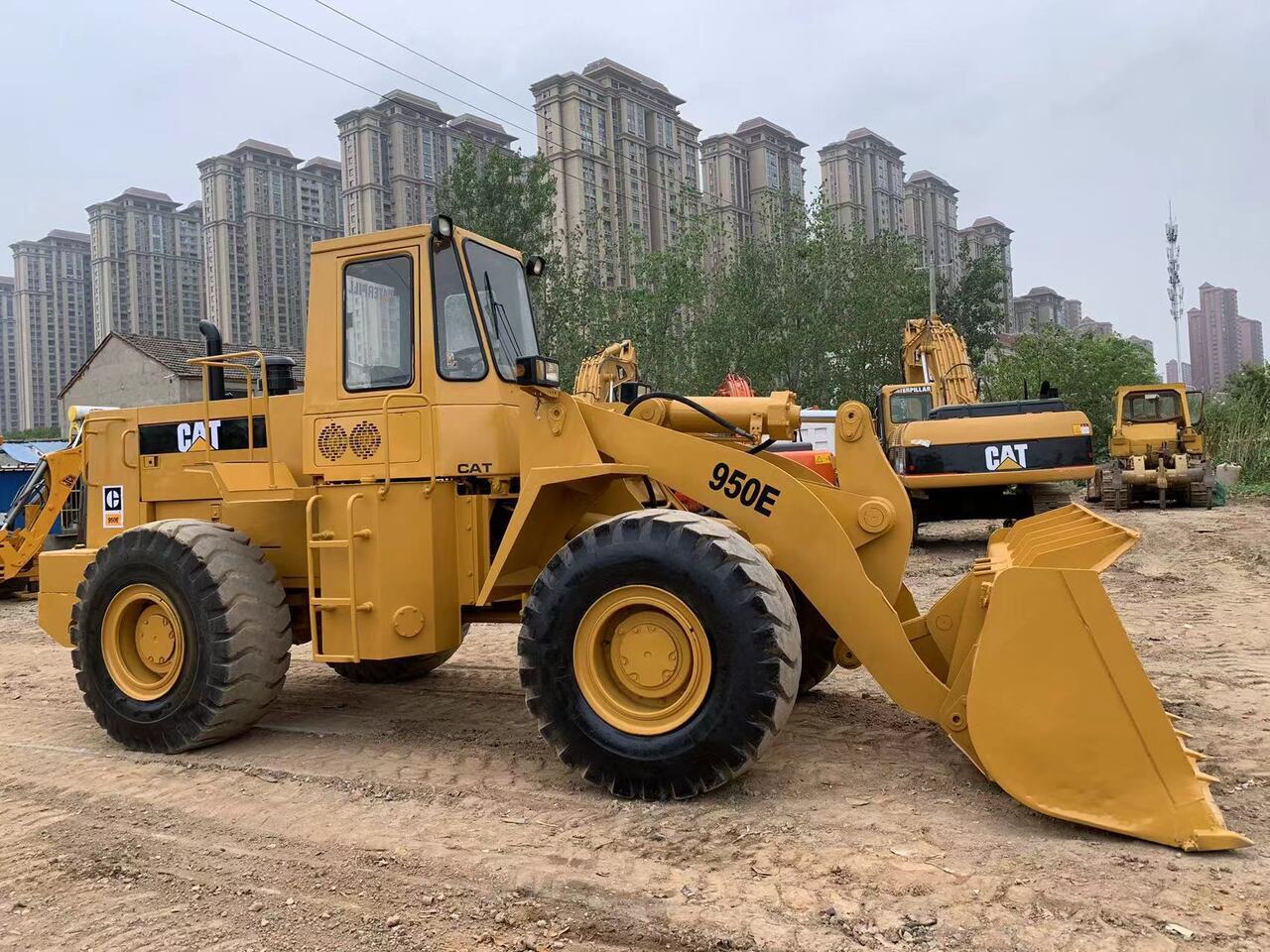 CATERPILLAR 950E - Kolový nakladač: obrázek 1 CATERPILLAR 950E - Kolový nakladač: obrázek 1