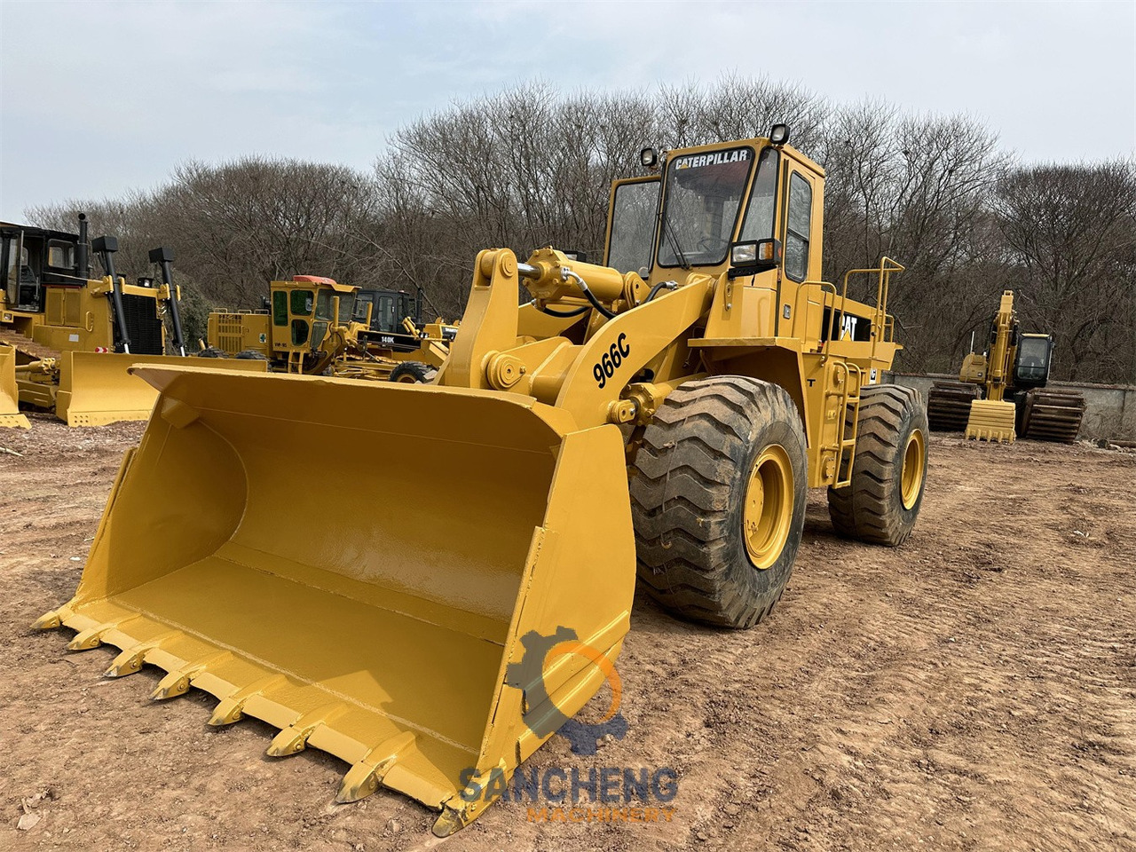 Kolový nakladač CATERPILLAR 966C: obrázek 11