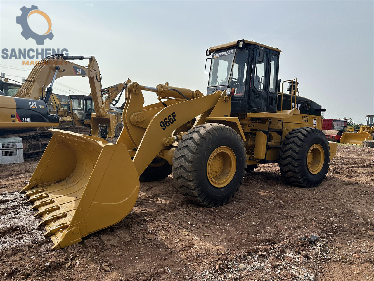 Kolový nakladač CATERPILLAR 966F: obrázek 8