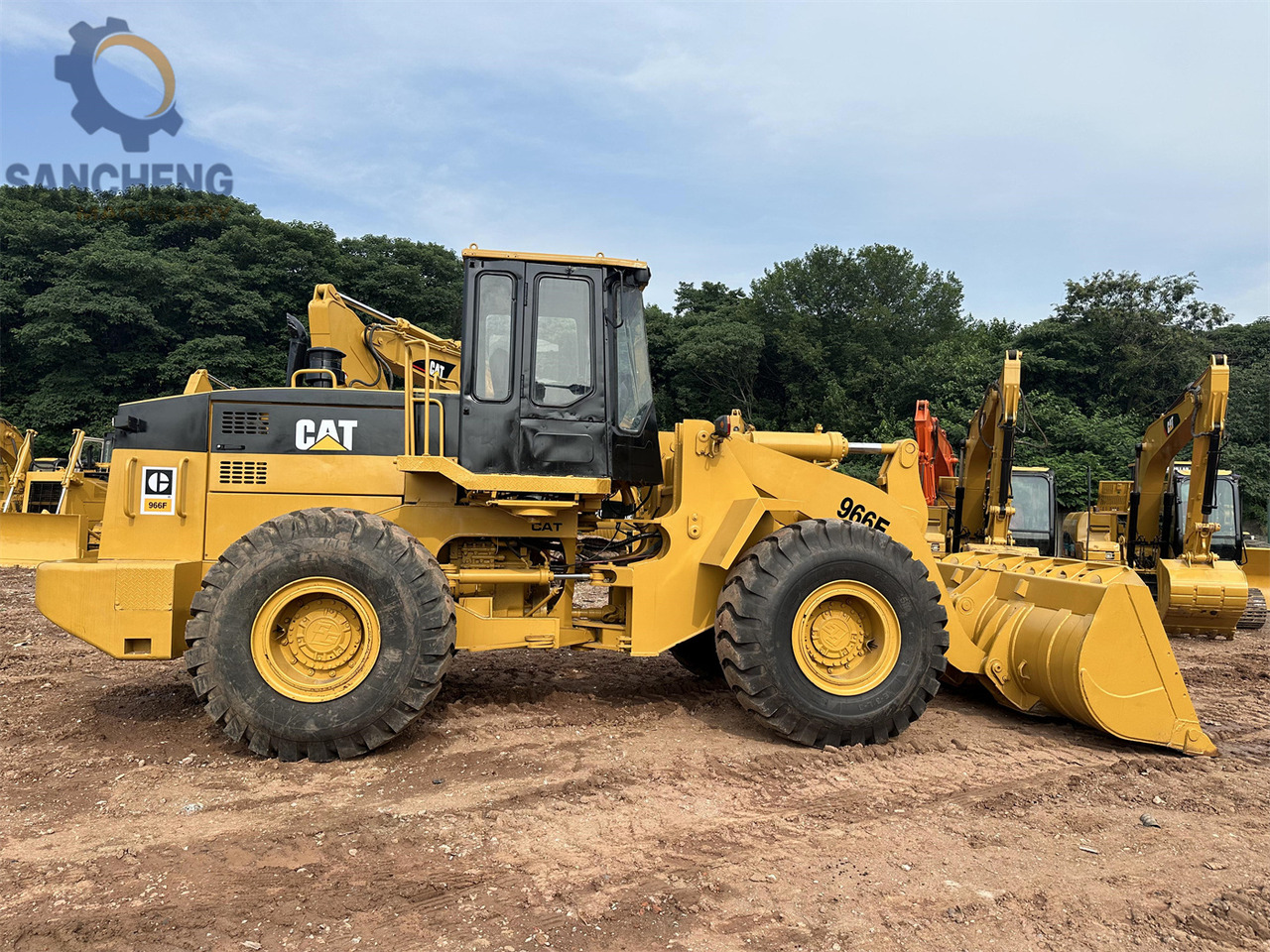 CATERPILLAR 966F - Kolový nakladač: obrázek 4 CATERPILLAR 966F - Kolový nakladač: obrázek 4