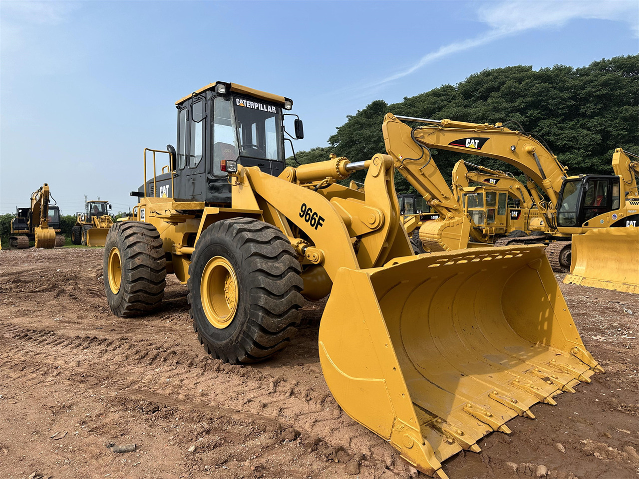CATERPILLAR 966F - Kolový nakladač: obrázek 3 CATERPILLAR 966F - Kolový nakladač: obrázek 3