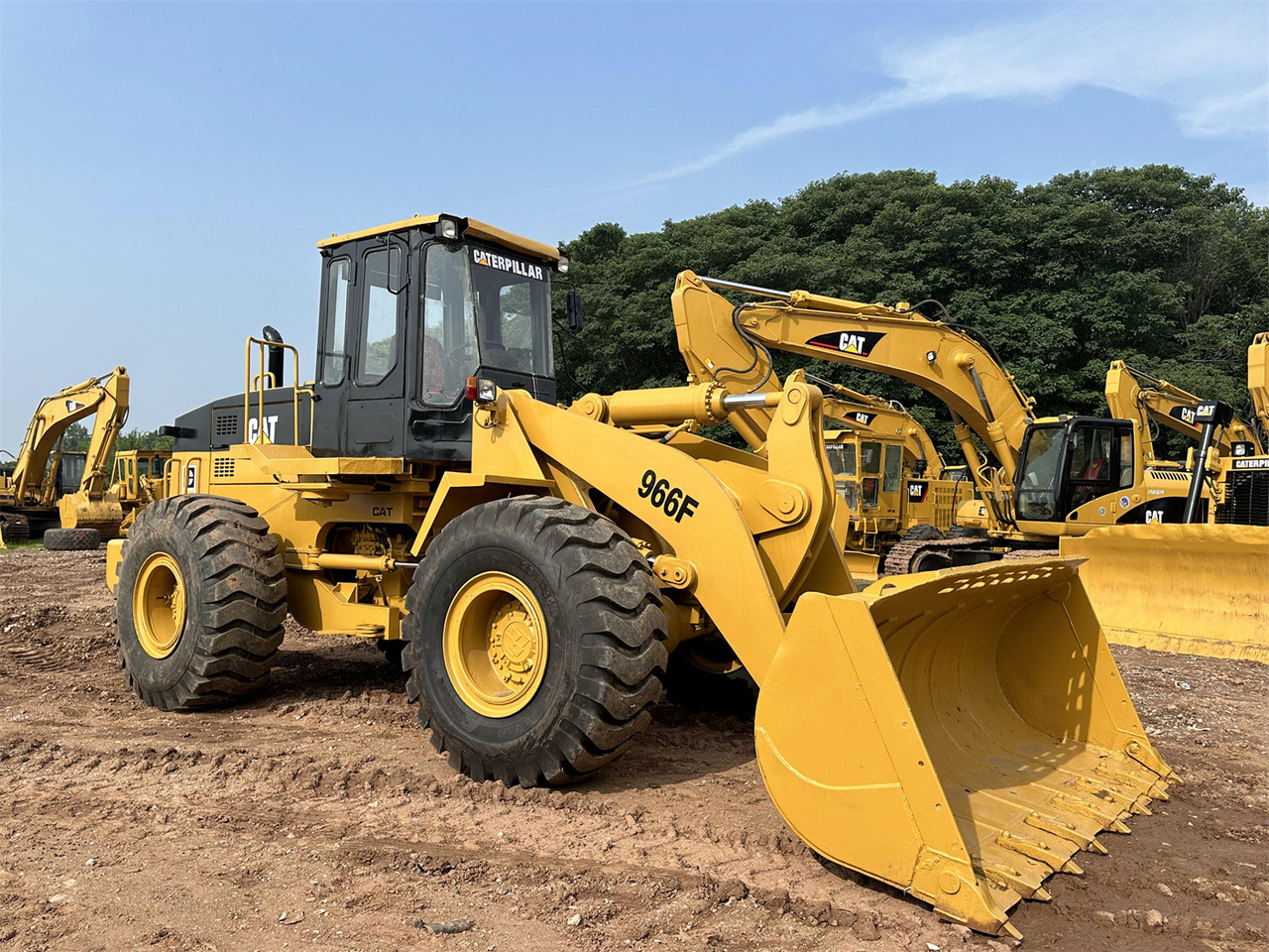 CATERPILLAR 966F - Kolový nakladač: obrázek 4 CATERPILLAR 966F - Kolový nakladač: obrázek 4