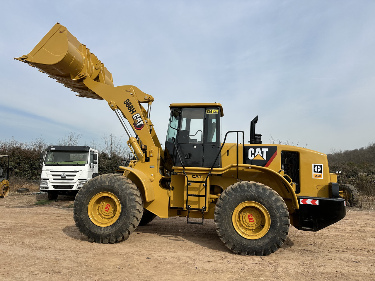 CATERPILLAR 966H - Kolový nakladač: obrázek 2 CATERPILLAR 966H - Kolový nakladač: obrázek 2