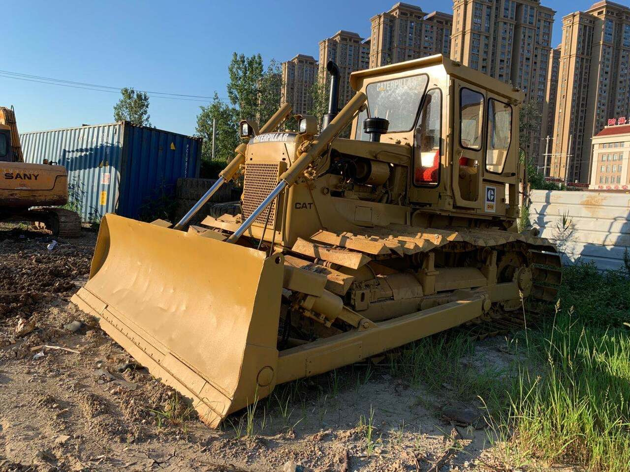 CATERPILLAR D6D - Buldozer: obrázek 3 CATERPILLAR D6D - Buldozer: obrázek 3
