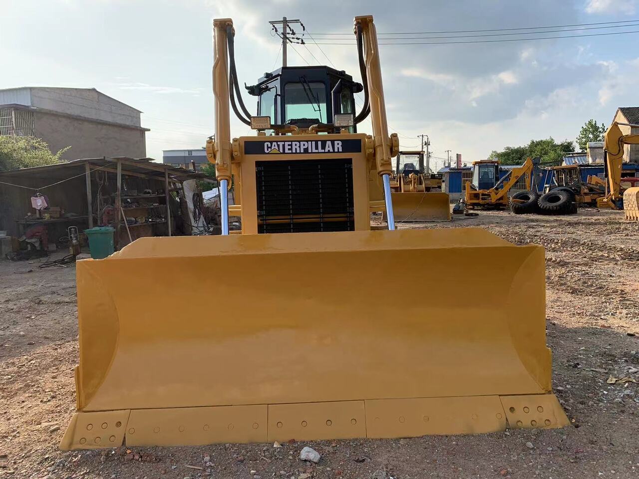 CATERPILLAR D6G - Buldozer: obrázek 5 CATERPILLAR D6G - Buldozer: obrázek 5