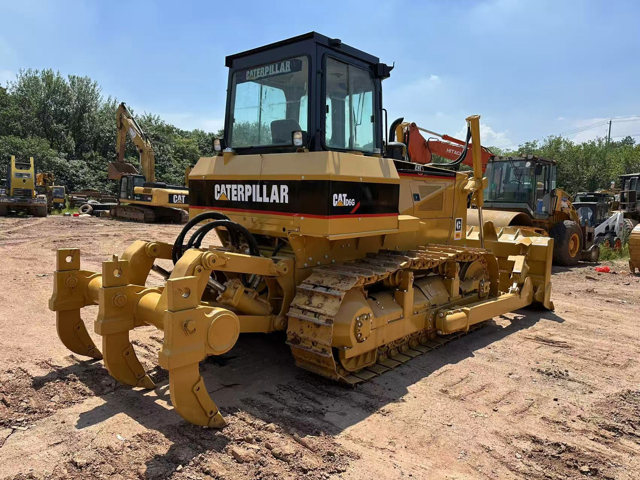 CATERPILLAR D6G - Buldozer: obrázek 1 CATERPILLAR D6G - Buldozer: obrázek 1