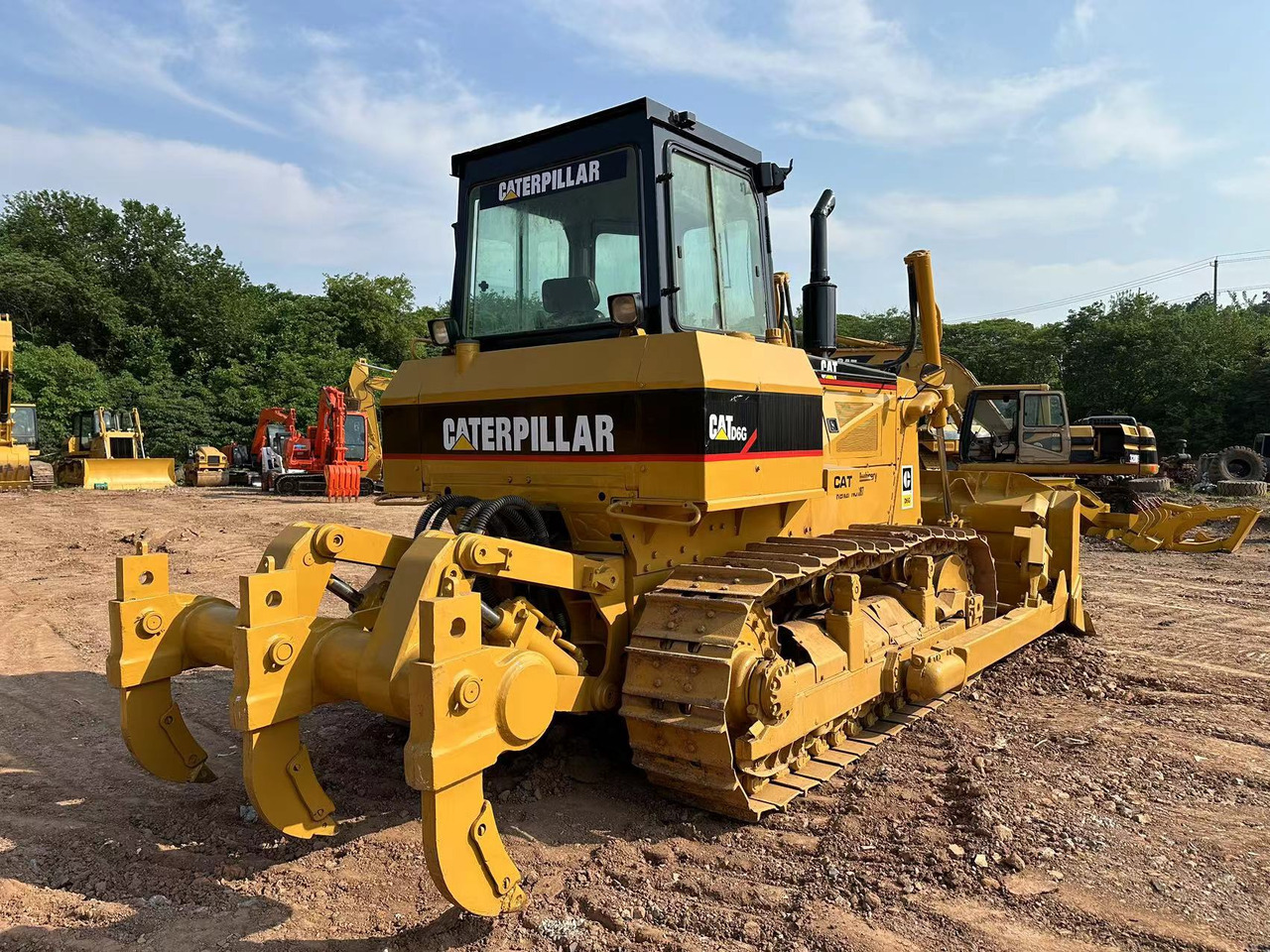 CATERPILLAR D6G Crawler Dozer - Buldozer: obrázek 1 CATERPILLAR D6G Crawler Dozer - Buldozer: obrázek 1