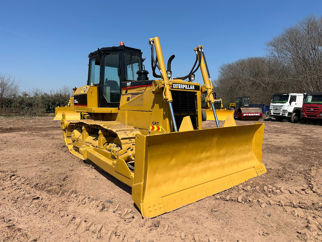 CATERPILLAR D6G bulldozer - Buldozer: obrázek 4 CATERPILLAR D6G bulldozer - Buldozer: obrázek 4