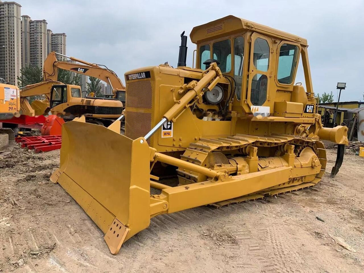 CATERPILLAR D7G - Buldozer: obrázek 2 CATERPILLAR D7G - Buldozer: obrázek 2