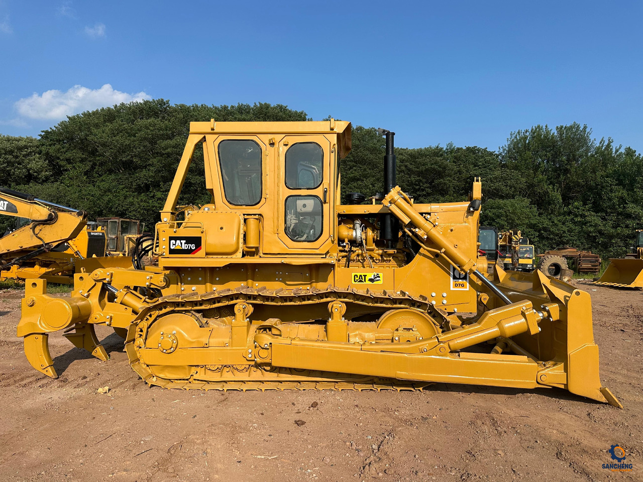 CATERPILLAR D7G - Buldozer: obrázek 2 CATERPILLAR D7G - Buldozer: obrázek 2
