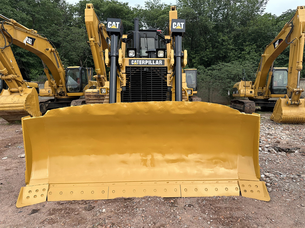 CATERPILLAR D7R - Buldozer: obrázek 3 CATERPILLAR D7R - Buldozer: obrázek 3