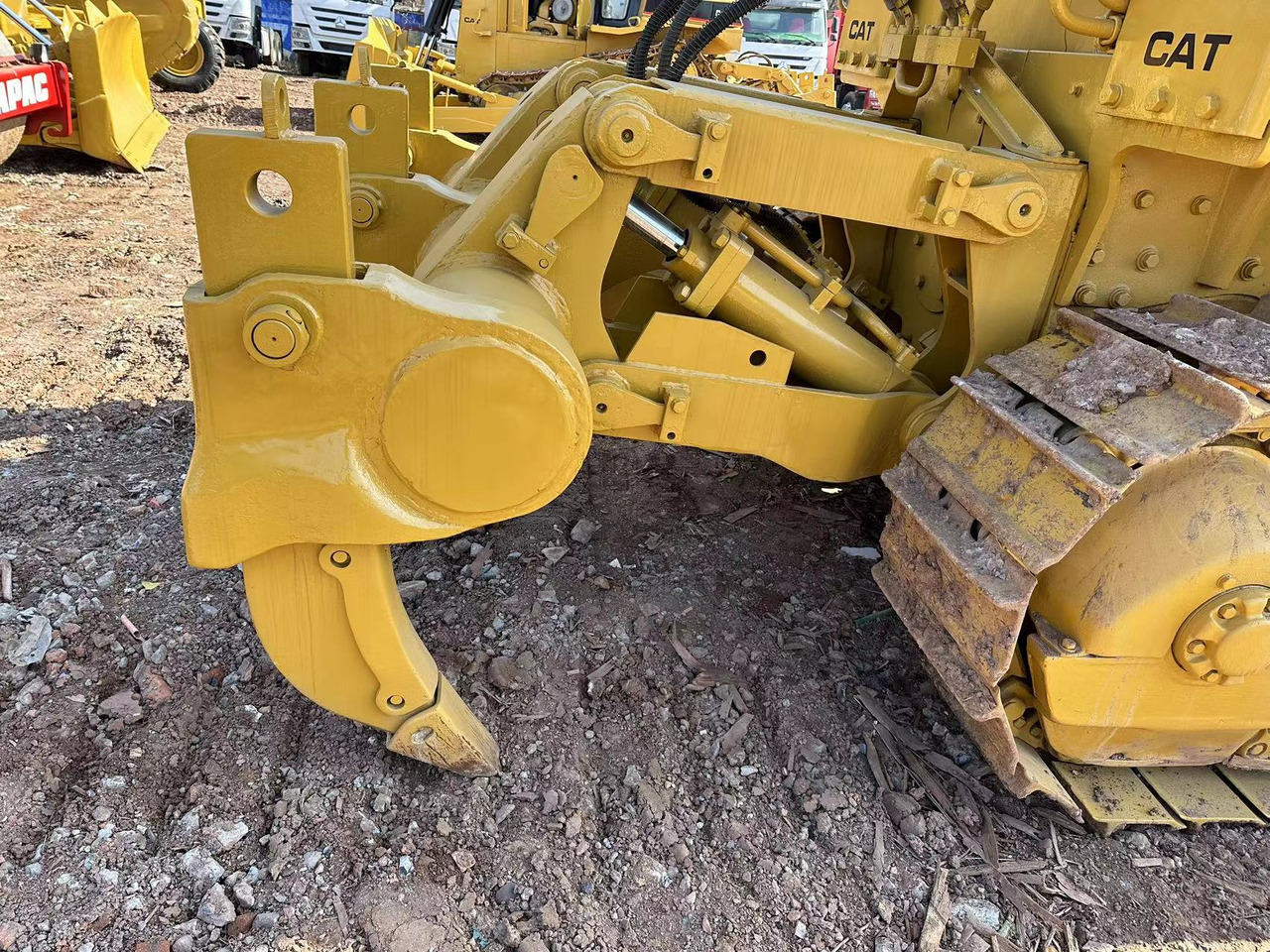 Buldozer CATERPILLAR D8K: obrázek 8