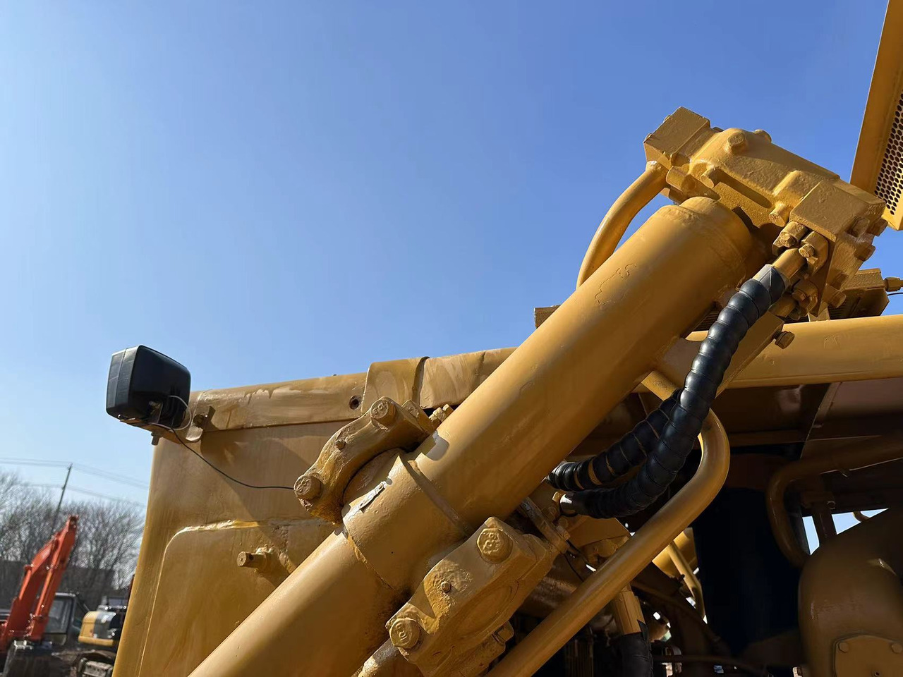 Buldozer CATERPILLAR D8K: obrázek 10
