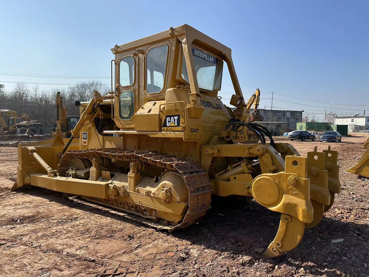 CATERPILLAR D8K - Buldozer: obrázek 1 CATERPILLAR D8K - Buldozer: obrázek 1