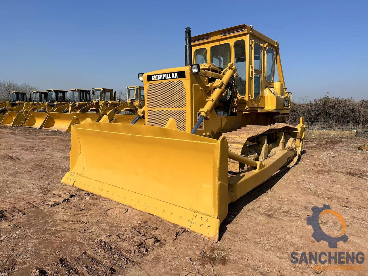 CATERPILLAR D8K - Buldozer: obrázek 4 CATERPILLAR D8K - Buldozer: obrázek 4