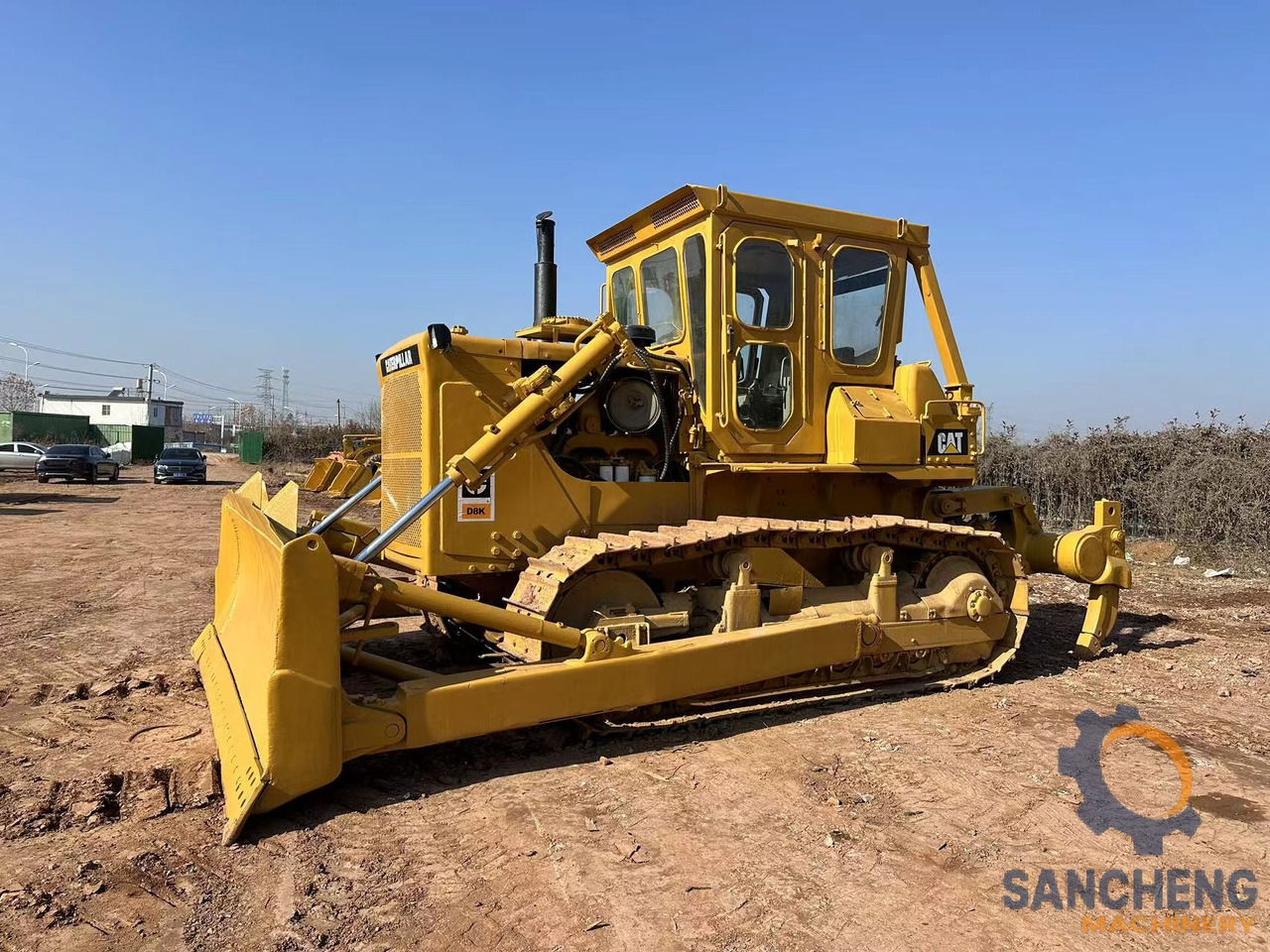 CATERPILLAR D8K - Buldozer: obrázek 1 CATERPILLAR D8K - Buldozer: obrázek 1