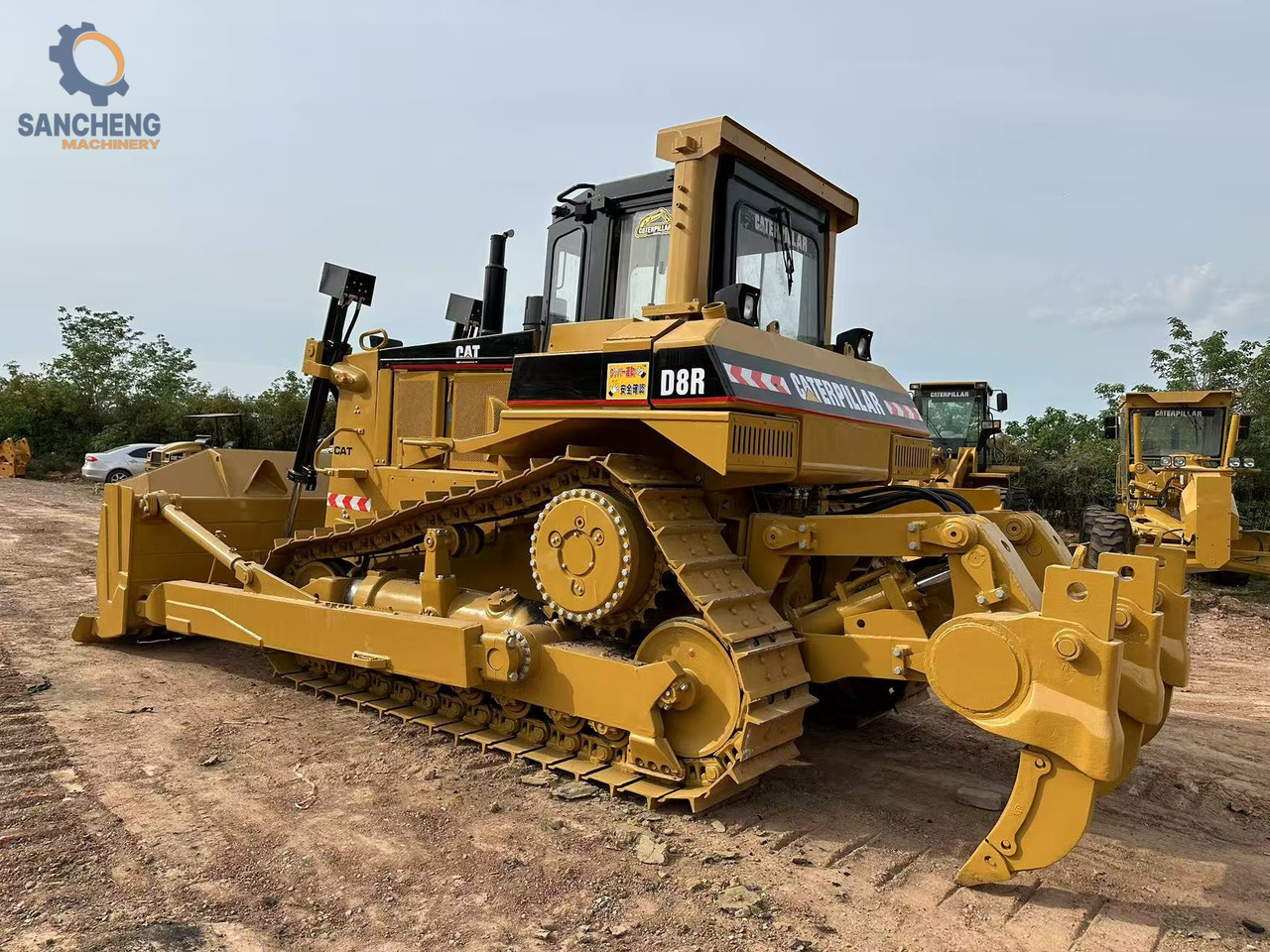 CATERPILLAR D8R - Buldozer: obrázek 1 CATERPILLAR D8R - Buldozer: obrázek 1