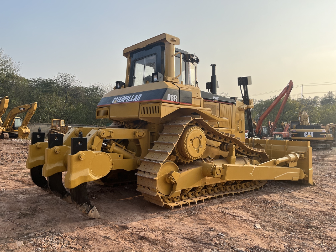 CATERPILLAR D8R - Buldozer: obrázek 5 CATERPILLAR D8R - Buldozer: obrázek 5