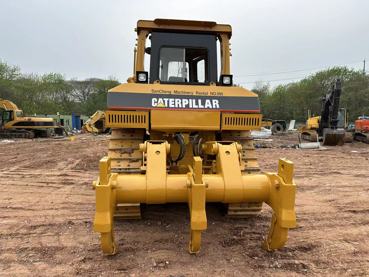 CATERPILLAR D8R - Buldozer: obrázek 5 CATERPILLAR D8R - Buldozer: obrázek 5