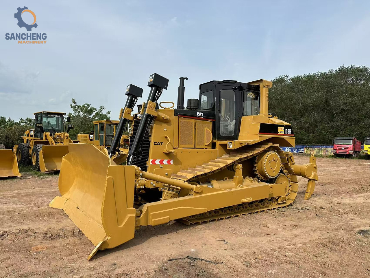 CATERPILLAR D8R - Buldozer: obrázek 3 CATERPILLAR D8R - Buldozer: obrázek 3