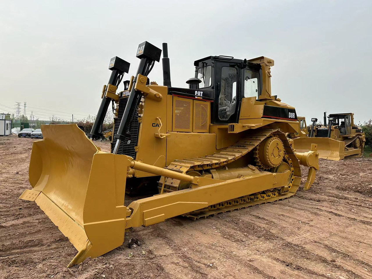 CATERPILLAR D8R - Buldozer: obrázek 1 CATERPILLAR D8R - Buldozer: obrázek 1