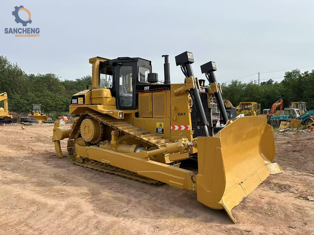 CATERPILLAR D8R - Buldozer: obrázek 5 CATERPILLAR D8R - Buldozer: obrázek 5