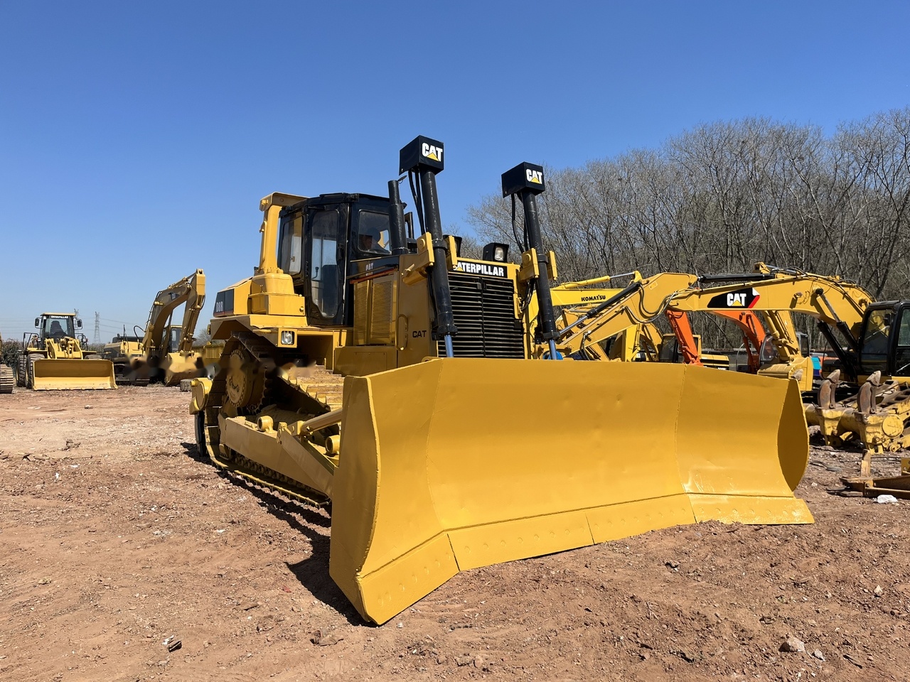 CATERPILLAR D8R - Buldozer: obrázek 1 CATERPILLAR D8R - Buldozer: obrázek 1