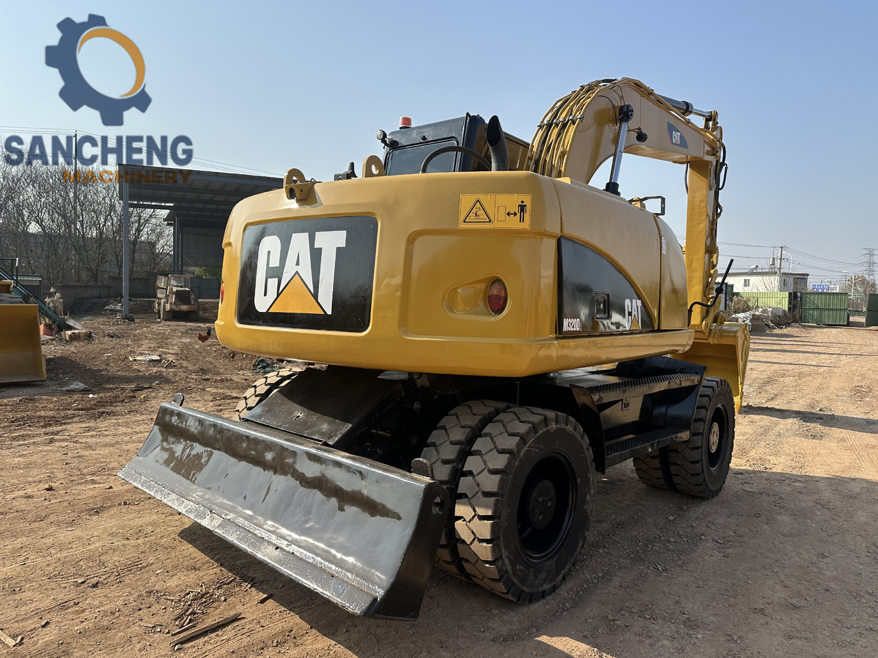 CATERPILLAR M320D2 - Kolesové rýpadlo: obrázek 4 CATERPILLAR M320D2 - Kolesové rýpadlo: obrázek 4