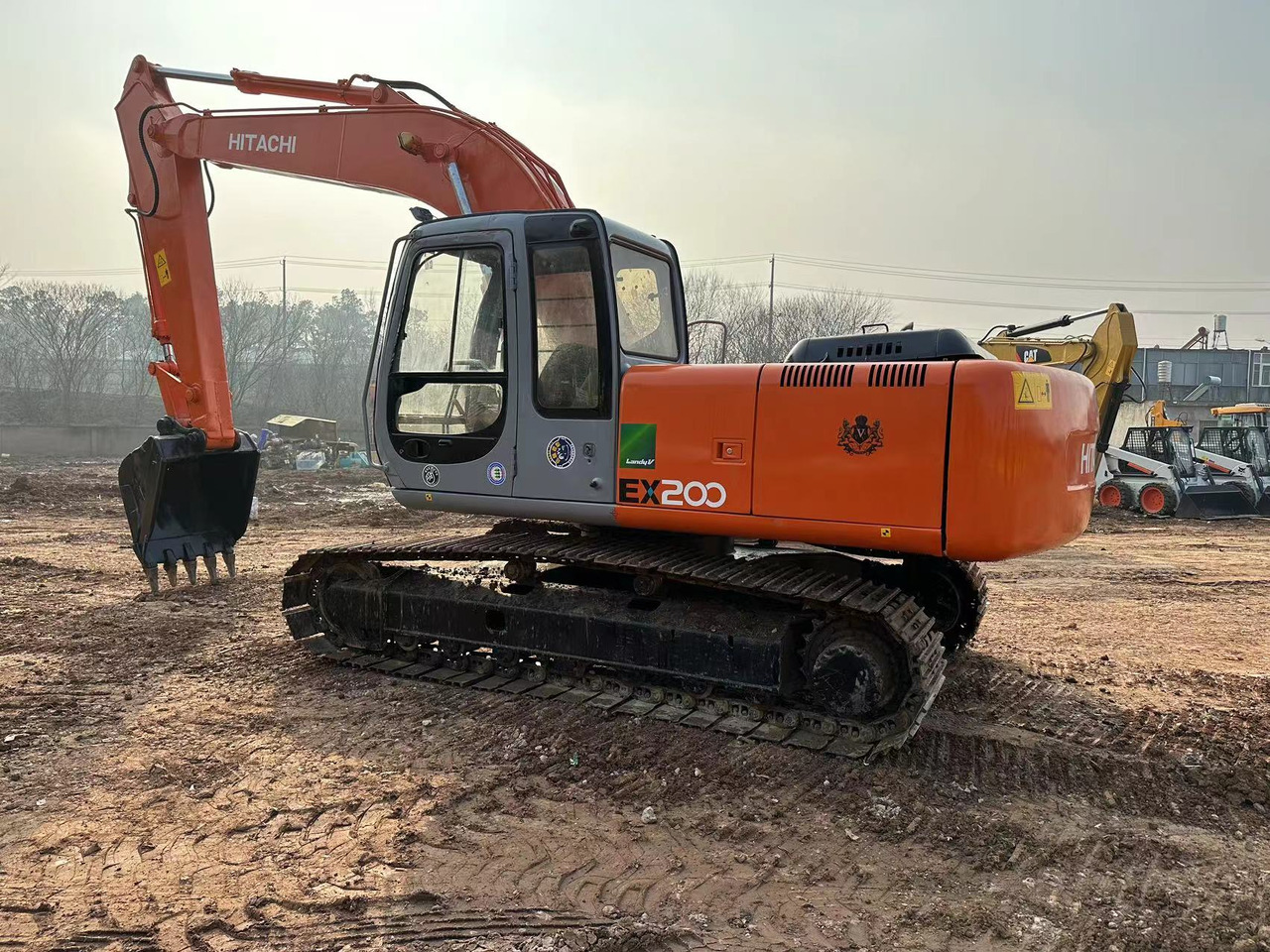 HITACHI EX200 - Rýpadlo: obrázek 2 HITACHI EX200 - Rýpadlo: obrázek 2