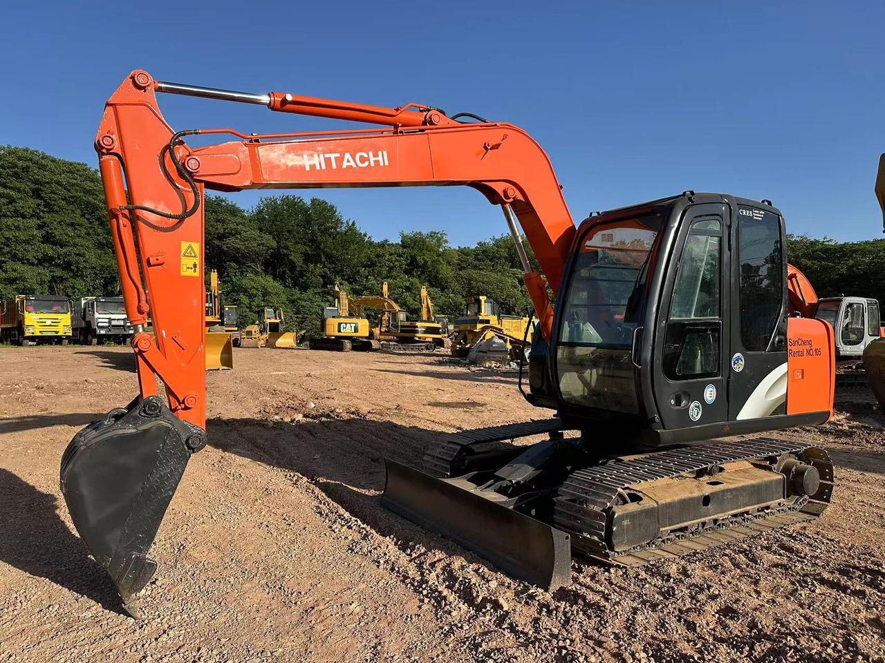 HITACHI ZAXIS ZX70 - Mini rýpadlo: obrázek 3 HITACHI ZAXIS ZX70 - Mini rýpadlo: obrázek 3