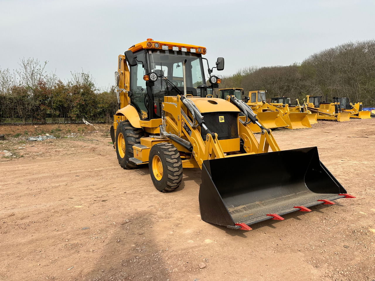 JCB 3CX - Rýpadlo-nakladač: obrázek 3 JCB 3CX - Rýpadlo-nakladač: obrázek 3