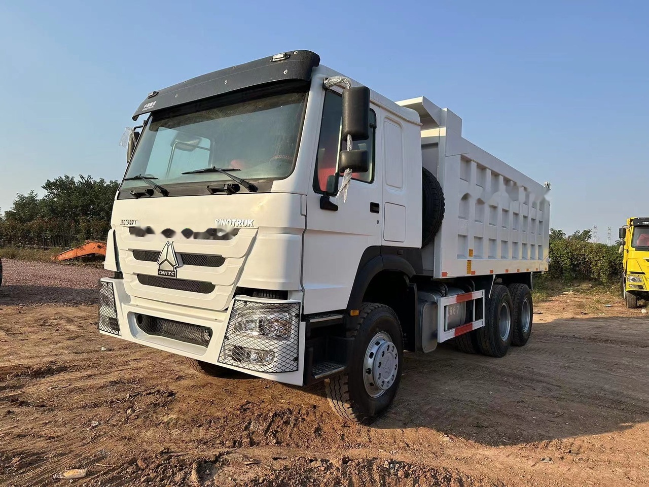 SINOTRUK HOWO HOWO 371 6x4 - Sklápěč: obrázek 2 SINOTRUK HOWO HOWO 371 6x4 - Sklápěč: obrázek 2