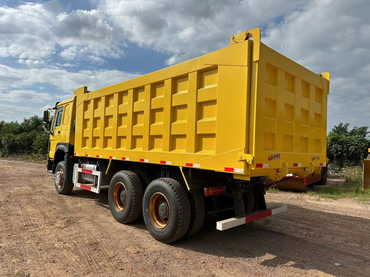 SINOTRUK Howo 371 Dump truck - Sklápěč: obrázek 5 SINOTRUK Howo 371 Dump truck - Sklápěč: obrázek 5
