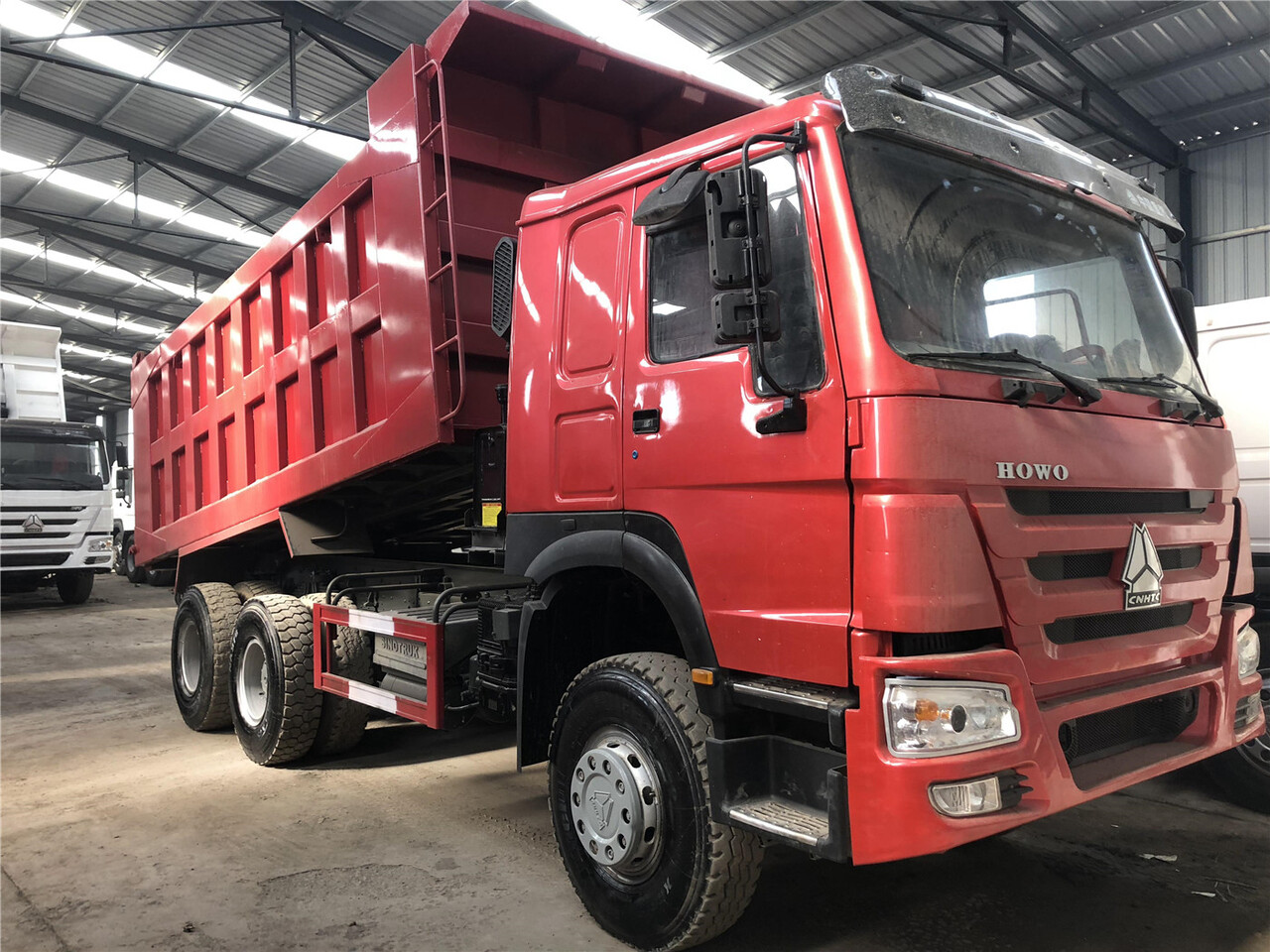 Sklápěč pro dopravu těžké techniky SINOTRUK Howo Dump truck 371: obrázek 1