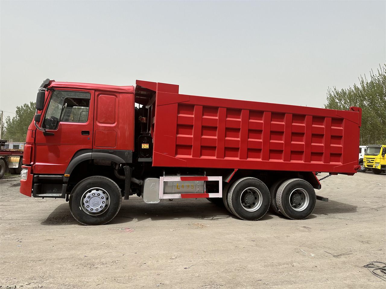 SINOTRUK Howo Dump truck 371 - Sklápěč: obrázek 2 SINOTRUK Howo Dump truck 371 - Sklápěč: obrázek 2