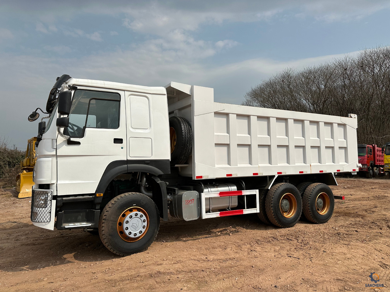 SINOTRUK Howo Dump truck 371 - Sklápěč: obrázek 2 SINOTRUK Howo Dump truck 371 - Sklápěč: obrázek 2